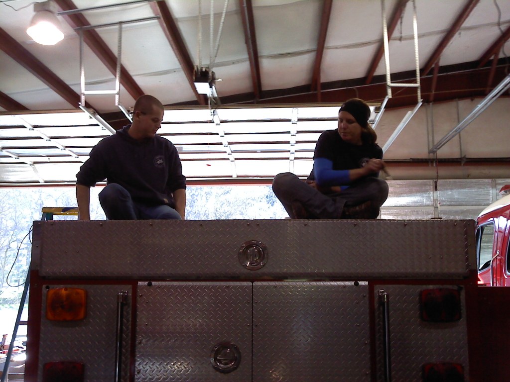 loading Gallery//Equipment/New Rescue, Feb2010/fullsize/100227 028.jpg... or select a thumbnail